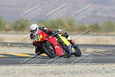 media/Dec-08-2024-CVMA (Sun) [[267e5a7075]]/Race 2-Amateur Supersport Open/